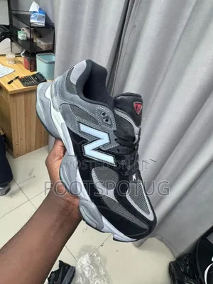 New Balance 9060 Sneakers