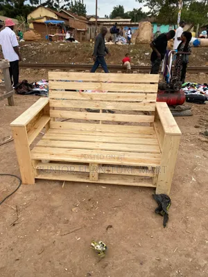 Pallette Chairs