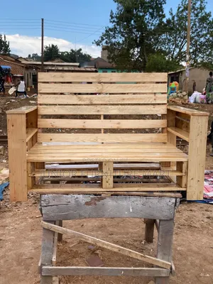Pallette Chairs