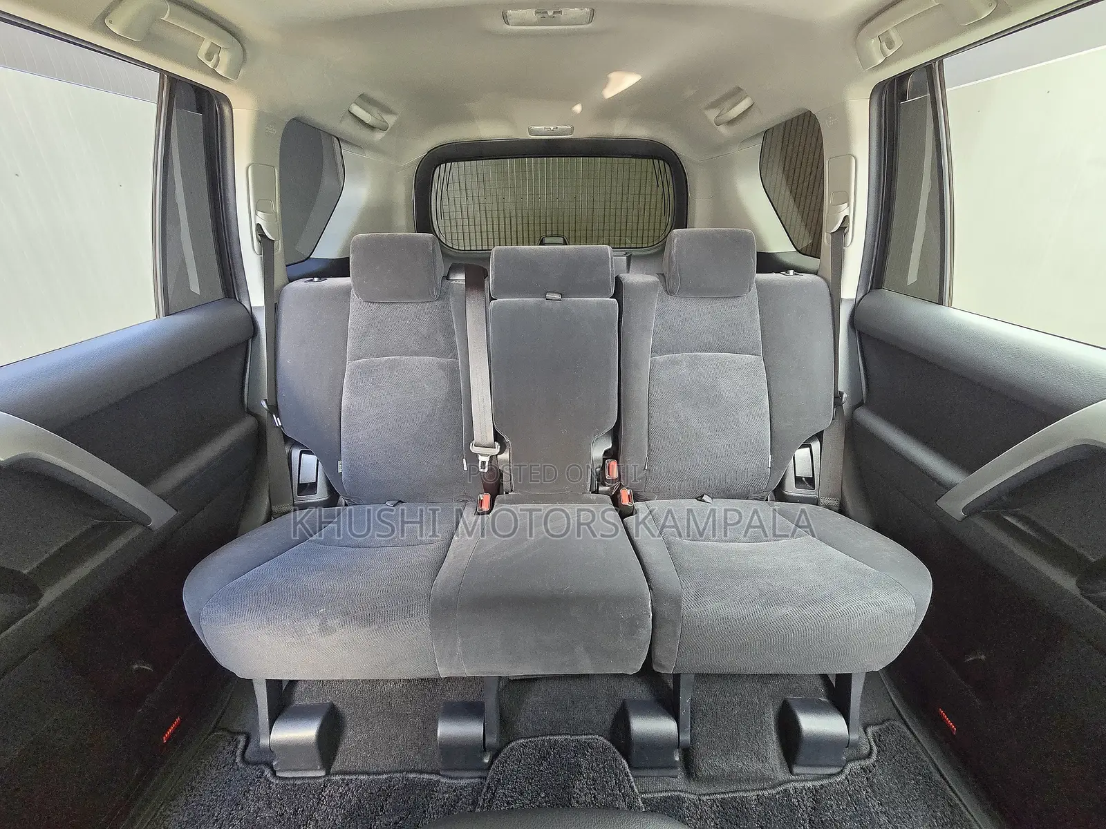 Toyota Land Cruiser Prado 2.8 2017 White