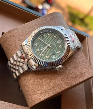 Green Face Men's Original Rolex Stainless Strapped Wrist Time Piece