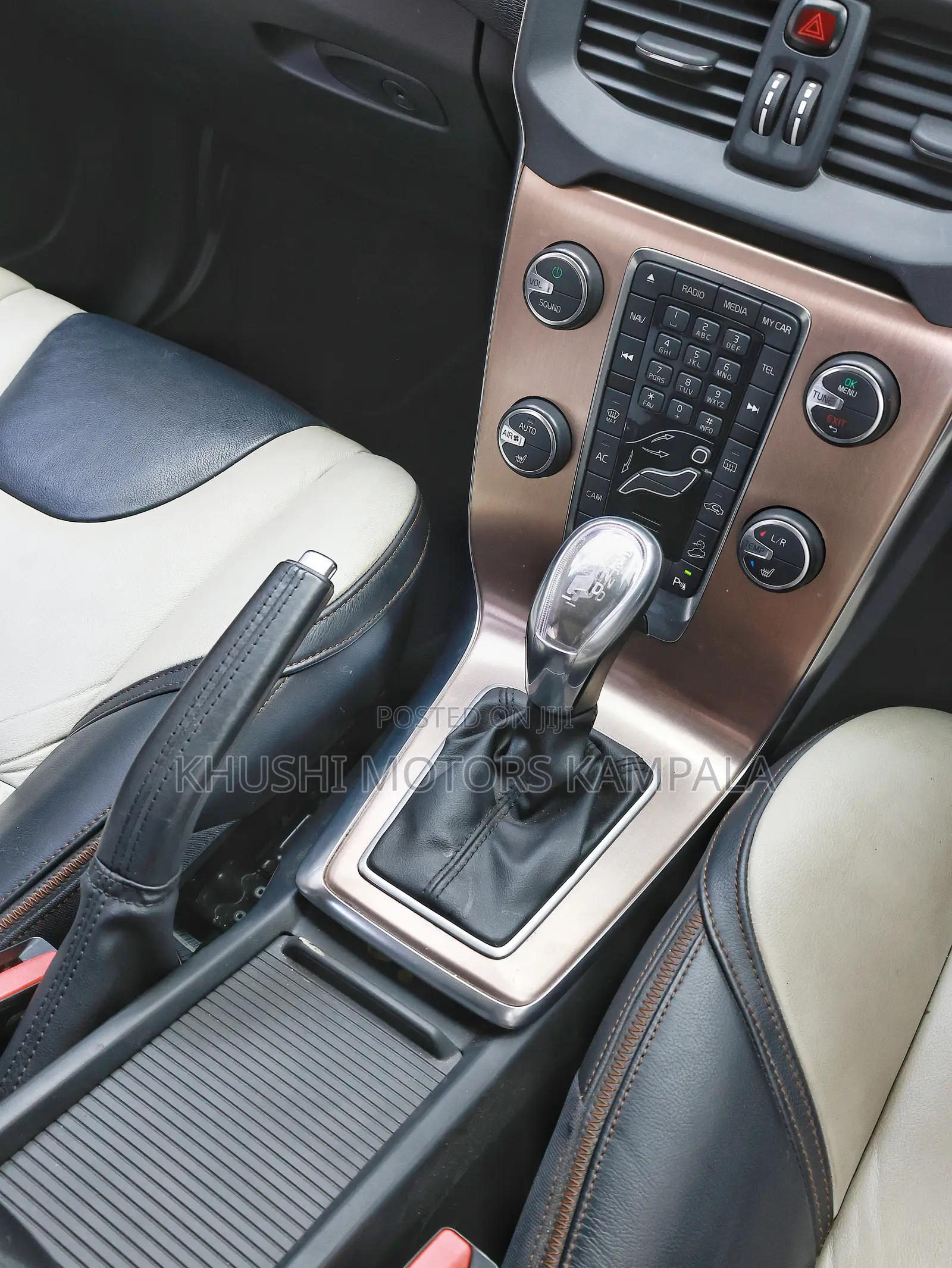 Volvo V40 2013 Brown