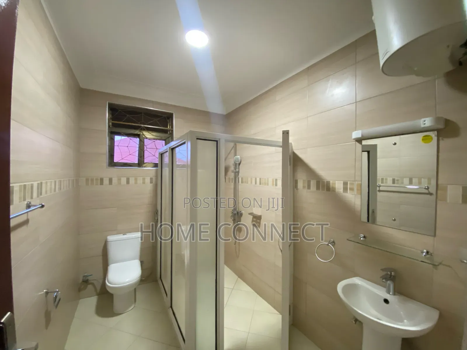 2bdrm Apartment in Mutungo, Central Division for rent
