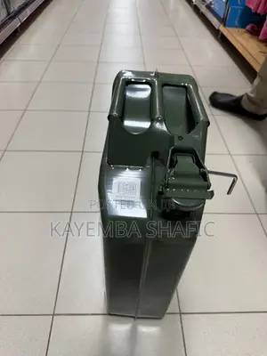 20L Metal Fuel Jerry Can - Heavy Duty Military Grade