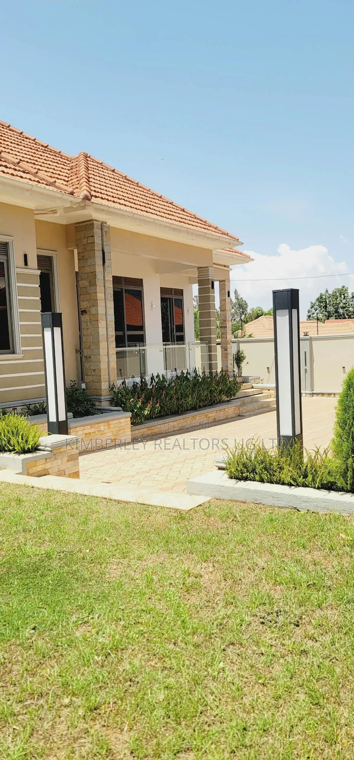 4bdrm House in Division A for sale