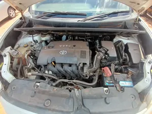 Toyota Corolla Rumion Hatchback 1.5 FWD 2009 White