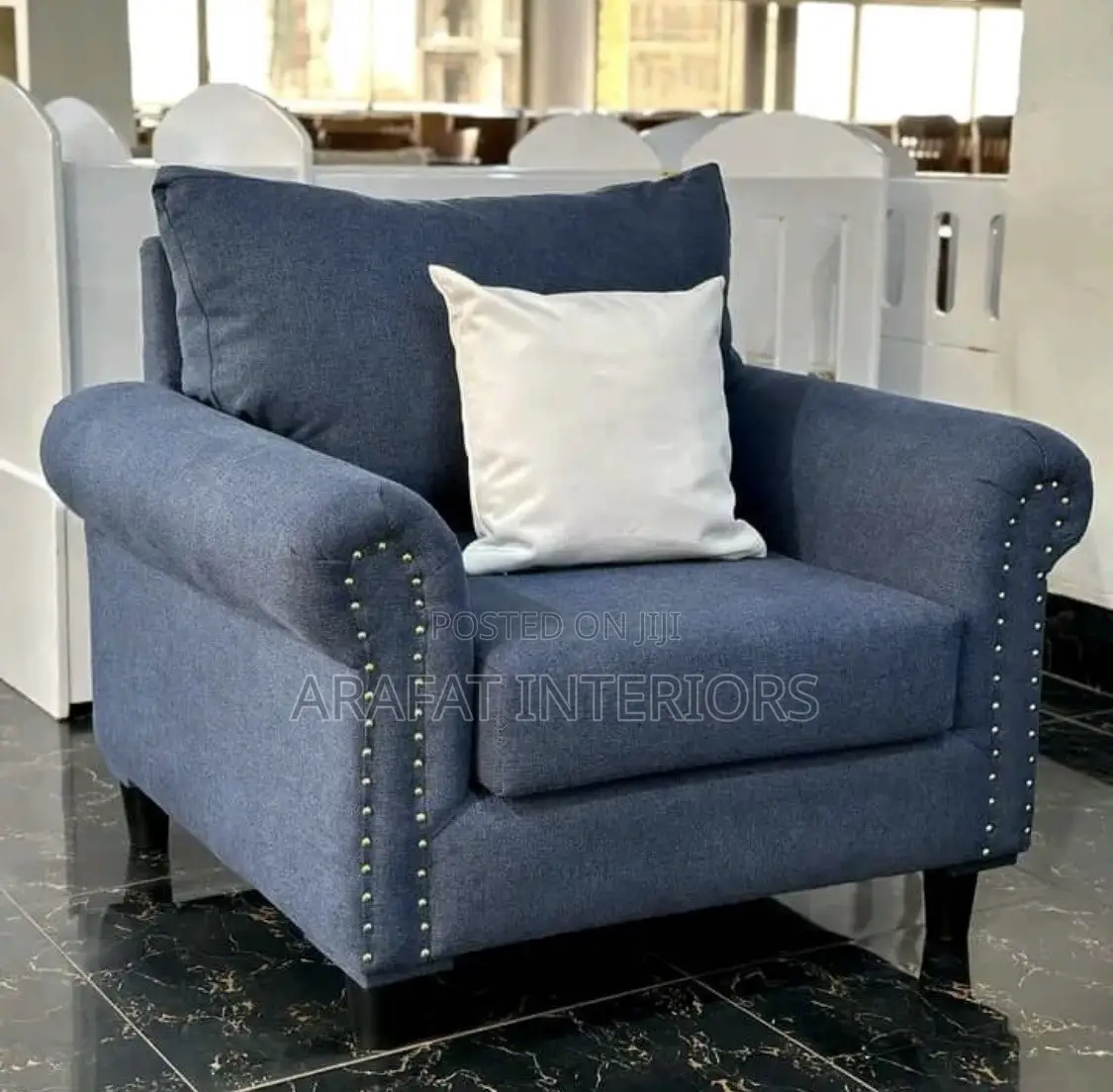 Bold Blue Vibes for Your Living Room 