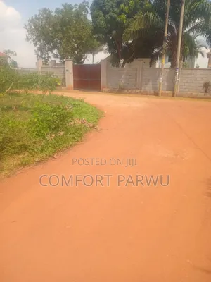 Bwerenga Plot Entb Rd