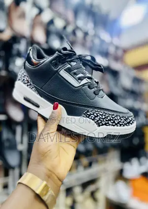Men’s Casual Sneakers