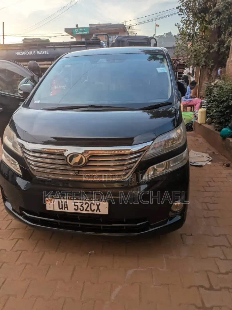 Toyota Vellfire V 2.4 FWD 7-Seater 2011 Black