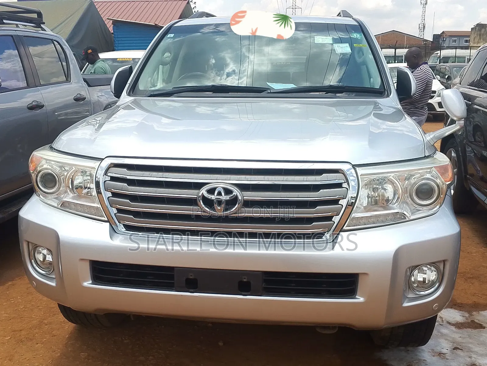 Toyota Land Cruiser 4.6 V8 ZX 2014 Silver