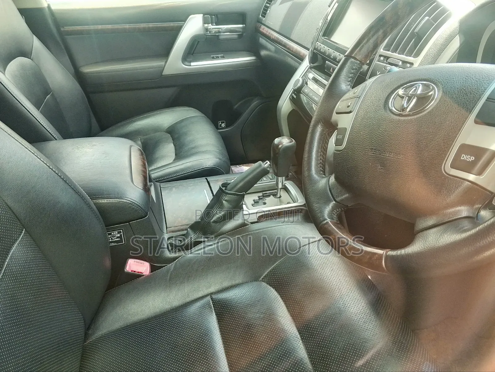 Toyota Land Cruiser 4.6 V8 ZX 2014 Silver