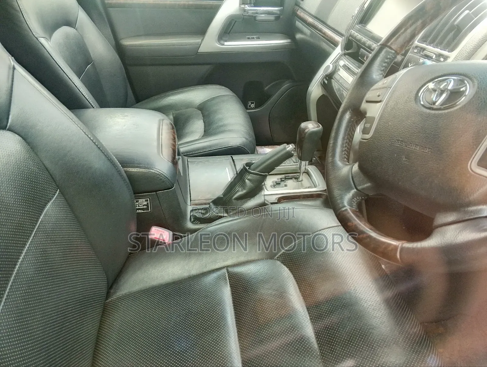 Toyota Land Cruiser 4.6 V8 ZX 2014 Silver