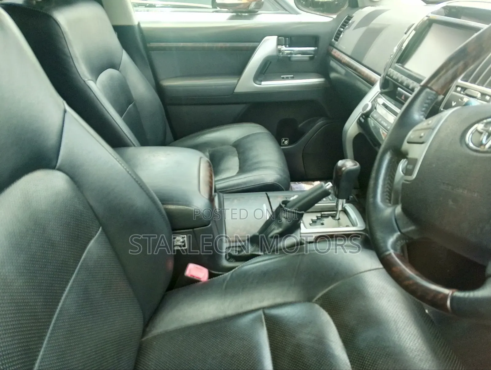 Toyota Land Cruiser 4.6 V8 ZX 2014 Silver