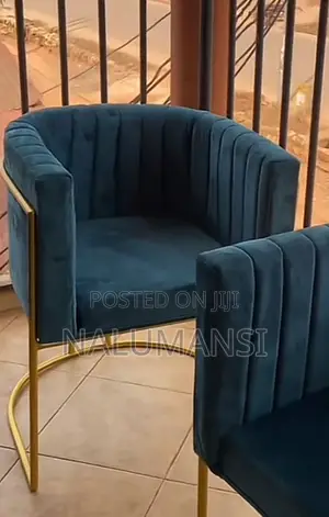 Nail Chairs and Tables for Saloon