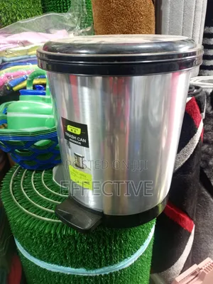 12L Trash Can