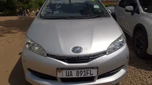 Toyota Wish 2012 Silver