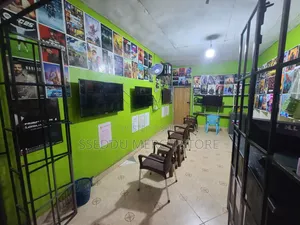 Complete Gaming Shop Equipment Setup for Sale