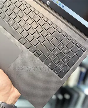 New Laptop HP 15 8GB Intel Core i5 SSD 256GB