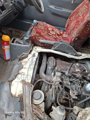 Toyota HiAce 2006 White