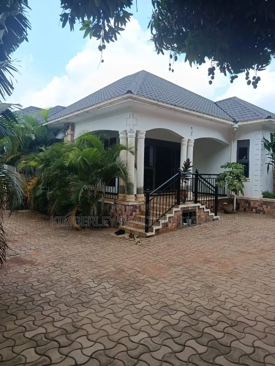 5bdrm House in Division A for sale