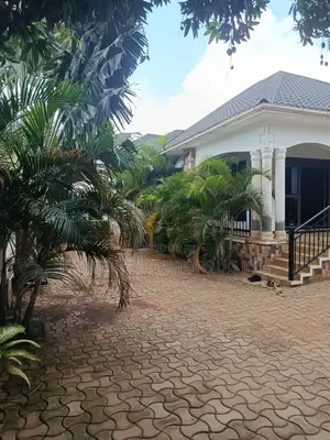5bdrm House in Division A for sale
