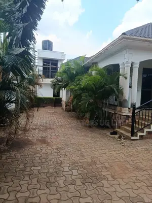 5bdrm House in Division A for sale