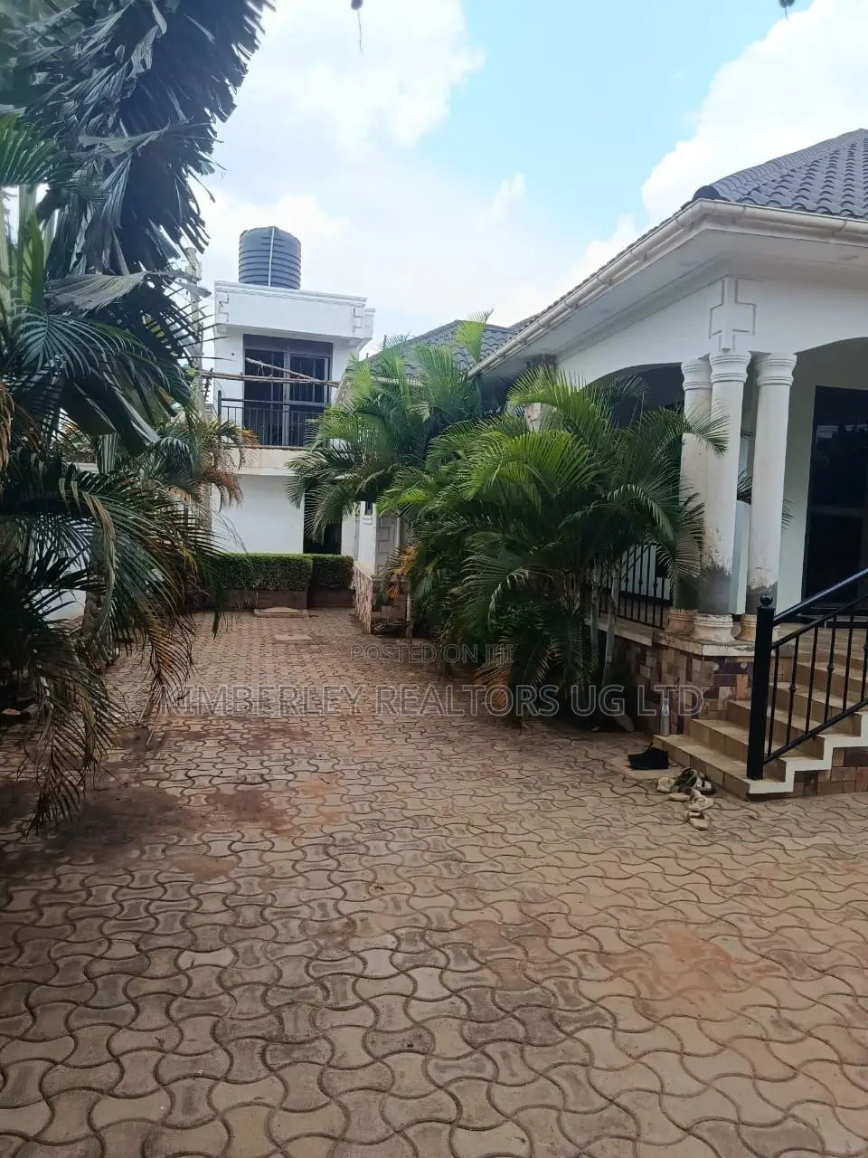 5bdrm House in Division A for sale