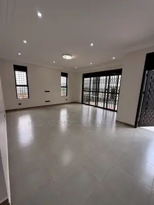5bdrm House in Akright City, Central Division for sale