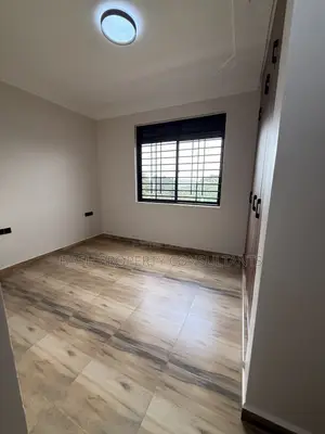 5bdrm House in Akright City, Central Division for sale