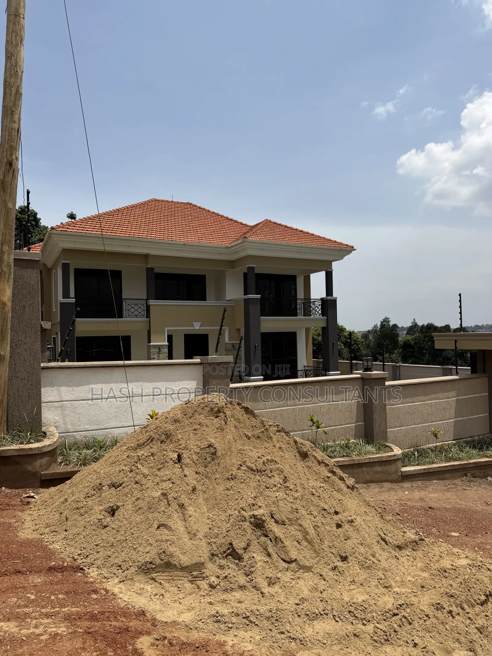 5bdrm House in Akright City, Central Division for sale