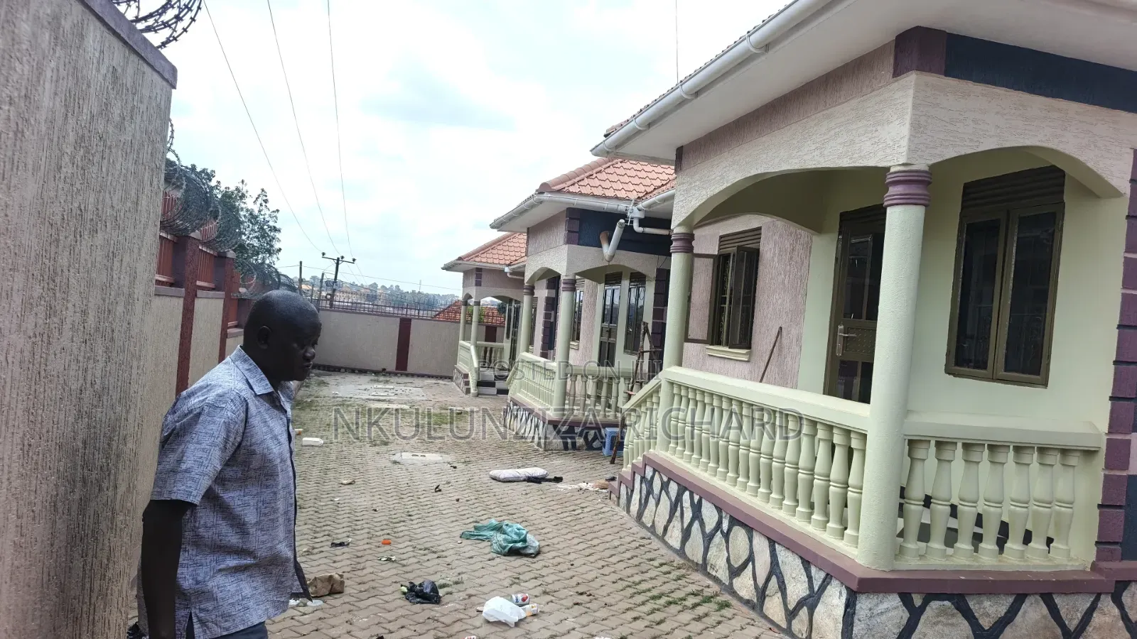 2bdrm Bungalow in Mbalwa Two Bedroom, Kira for sale