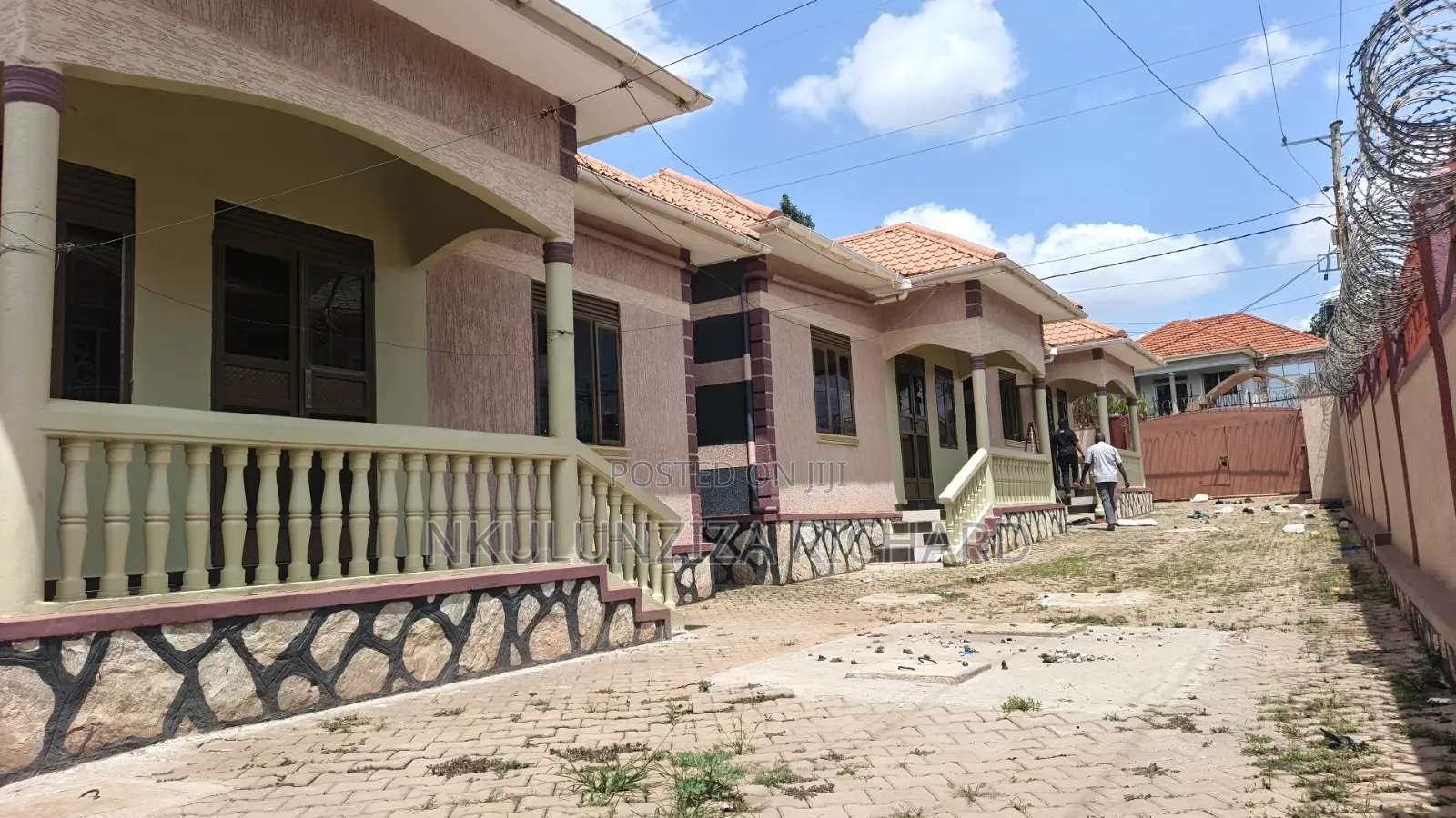 2bdrm Bungalow in Mbalwa Two Bedroom, Kira for sale
