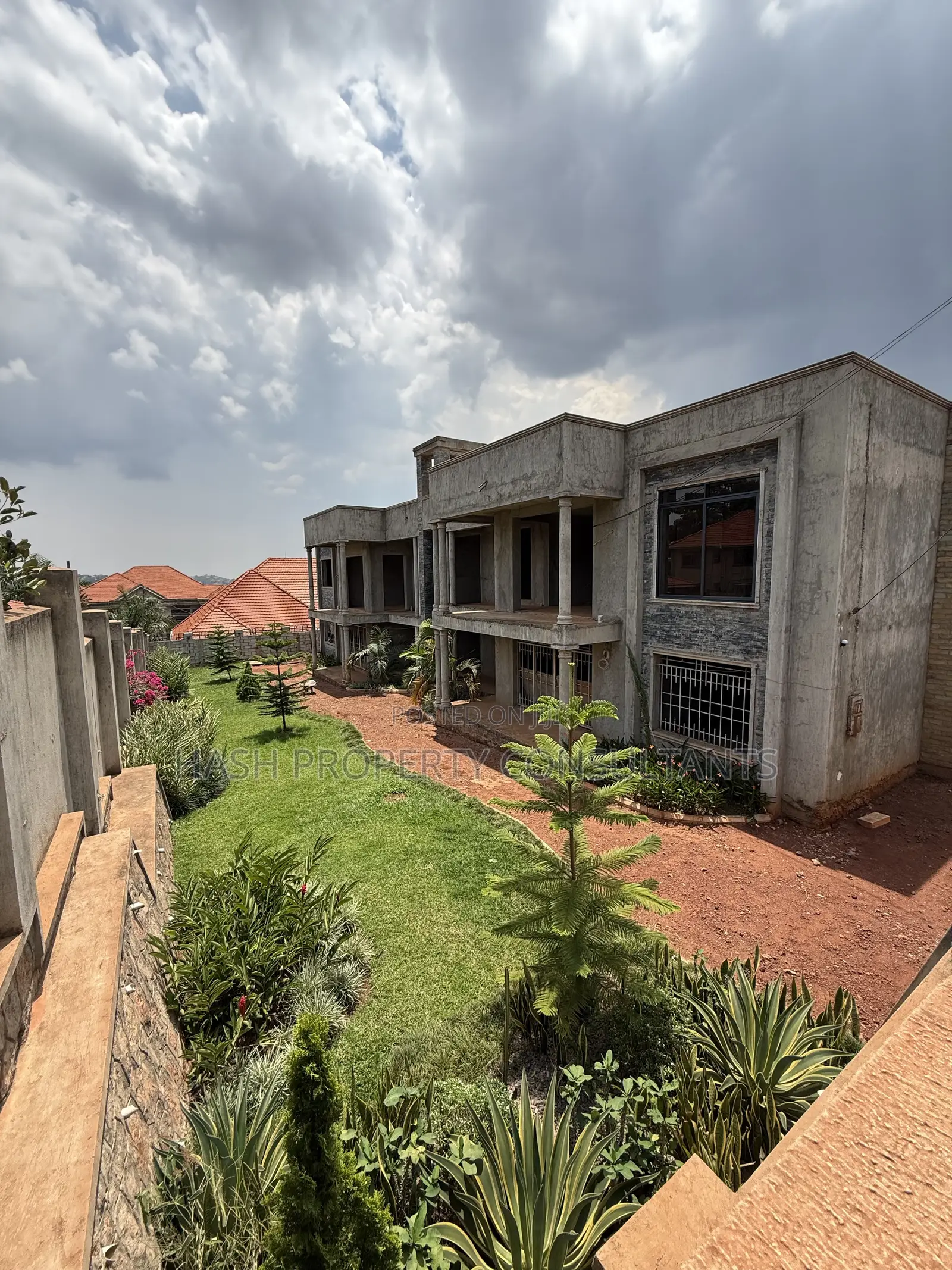 3bdrm Apartment in Akright City, Central Division for sale