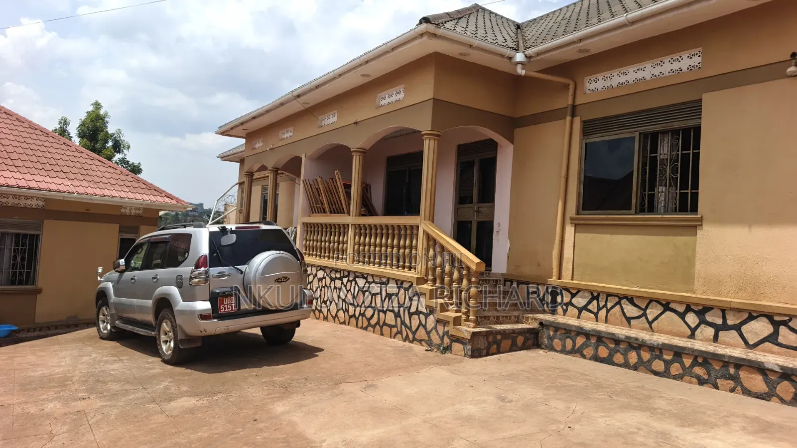 3bdrm Bungalow in Mbalwa, Kira for sale