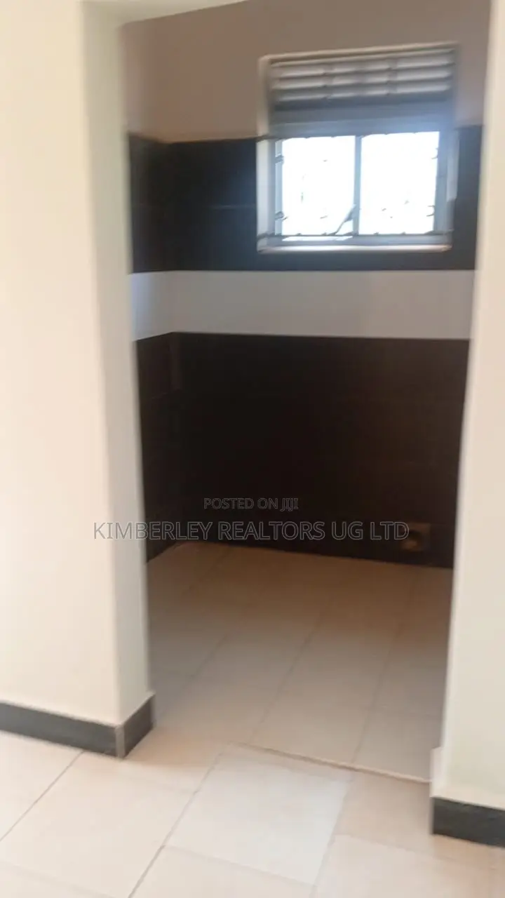 4bdrm House in Division A for sale