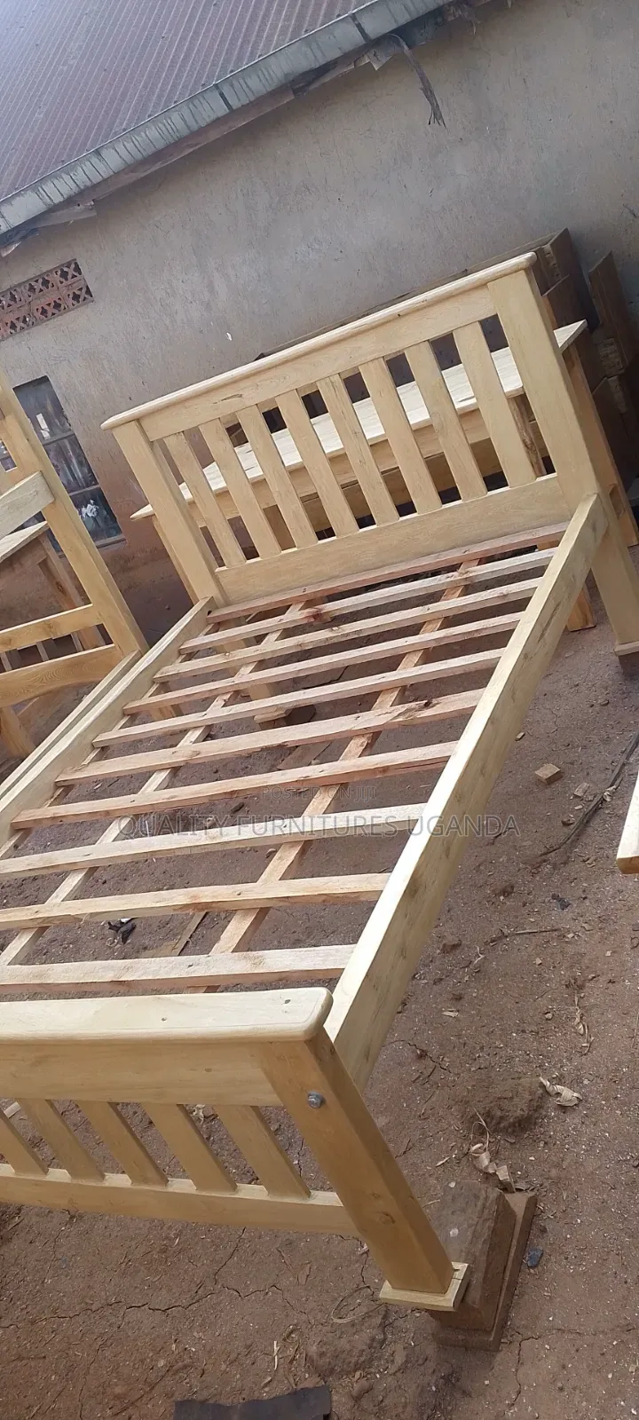 4x6 Luxury Bidding Wooden Bed