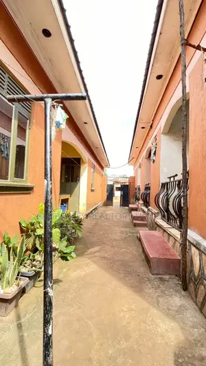 2bdrm Duplex in Division A for sale