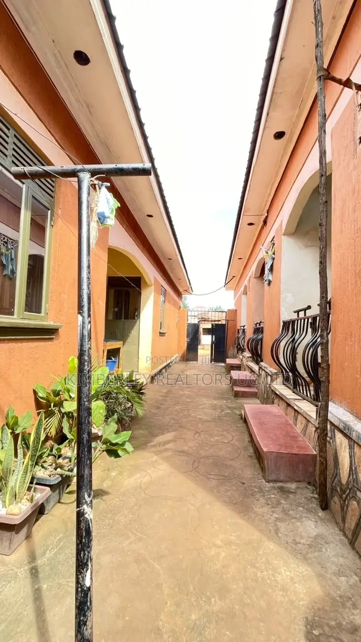 2bdrm Duplex in Division A for sale