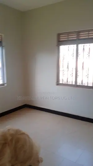 4bdrm Duplex in Division A for sale