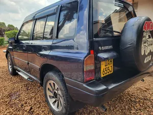 Suzuki Escudo 1995 Blue