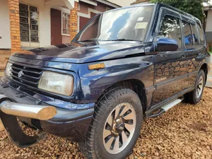 Suzuki Escudo 1995 Blue