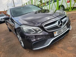 Mercedes-Benz E300 2012 Maroon