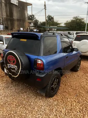 Toyota RAV4 180 2006 Blue