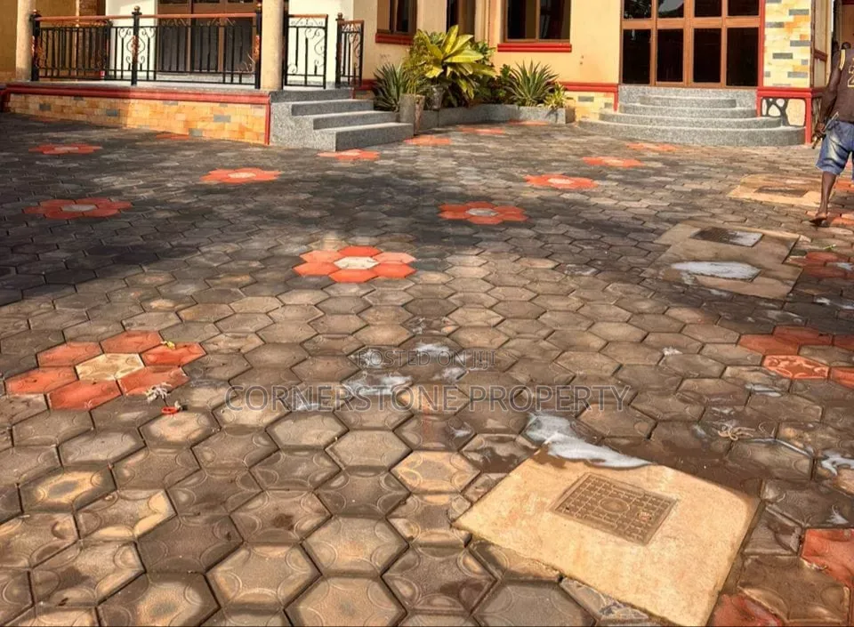 2bdrm Apartment in Kitende Estates, Wakiso / Wakiso for sale