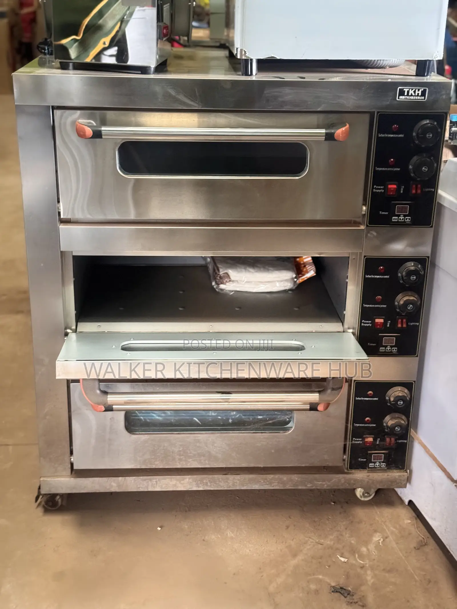 Tripple Deck 3-Trays Electric Pizza Oven
