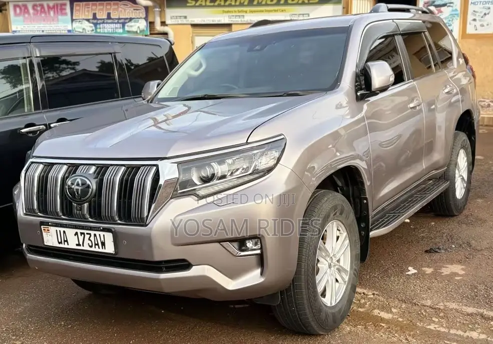 Toyota Land Cruiser Prado 2.8 2021 Silver