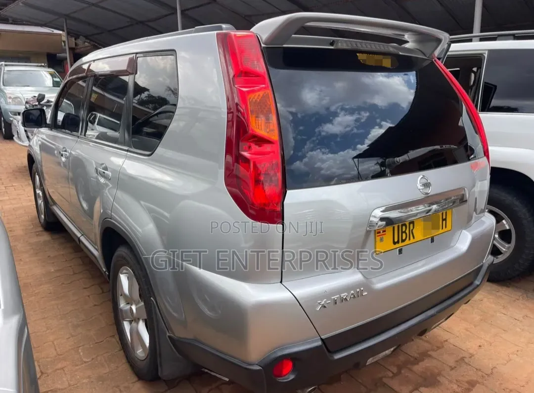 Nissan X-Trail 2009 Silver