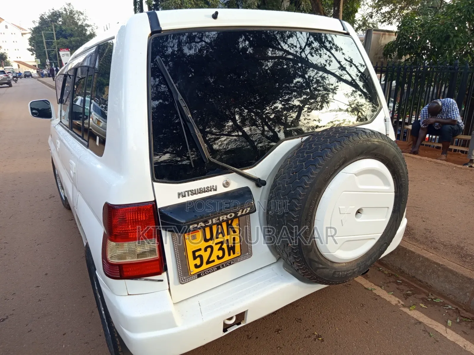 Mitsubishi Pajero IO 1999 White
