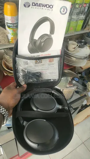 UK Daewoo Sonic Beat Pro Wireless Headphones.